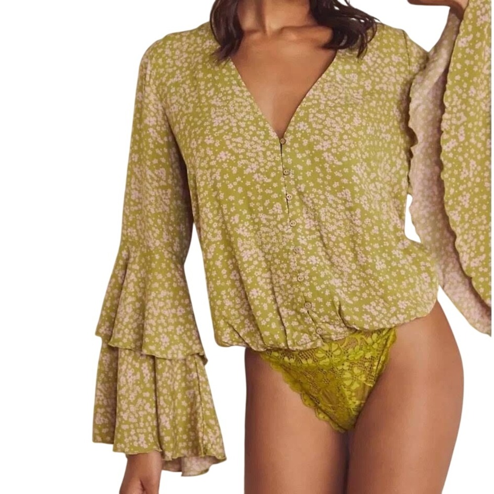NEW Free People Floral Bodysuit‎ Ruffle Bell Sleeve V Neck Green Intimately S